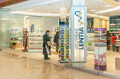 Klicken Sie, um zu den Öffnungszeiten der Apotheke zu gelangen